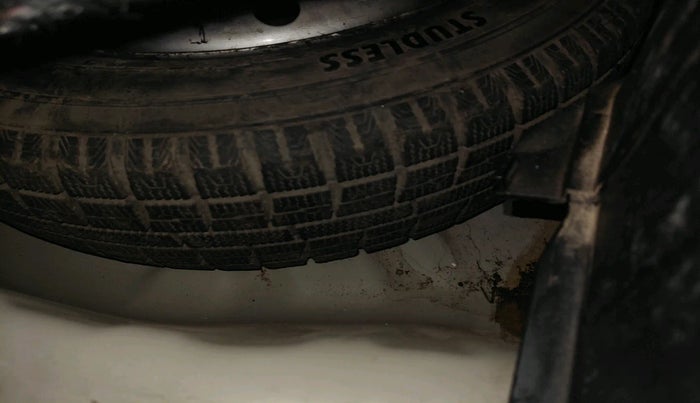 2020 Maruti Swift LXI, Petrol, Manual, 76,138 km, tyre