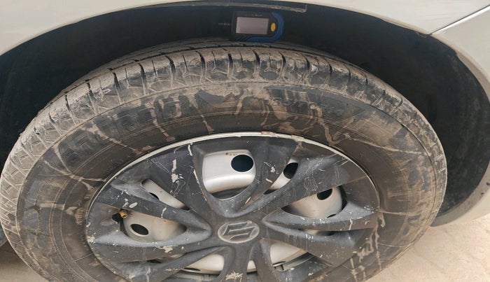 2020 Maruti Swift LXI, Petrol, Manual, 76,138 km, tyre