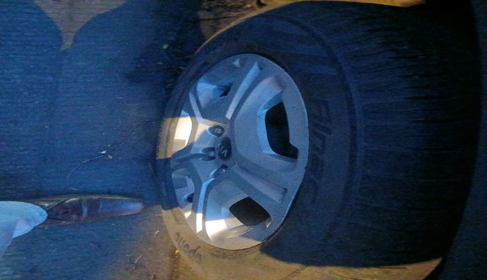 2020 KIA SONET HTX 1.0 IMT, Petrol, Manual, 38,712 km, tyre