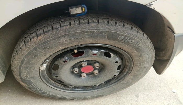 2012 Volkswagen Polo COMFORTLINE 1.2L PETROL, Petrol, Manual, 86,449 km, tyre