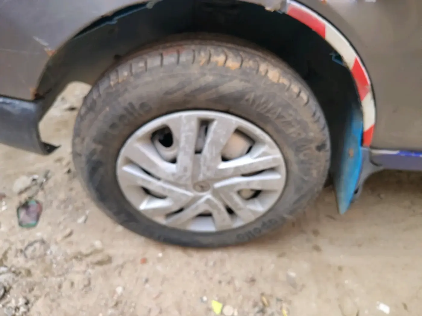 2018 Maruti Eeco 7 STR, Petrol, Manual, 2,00,000 km, tyre
