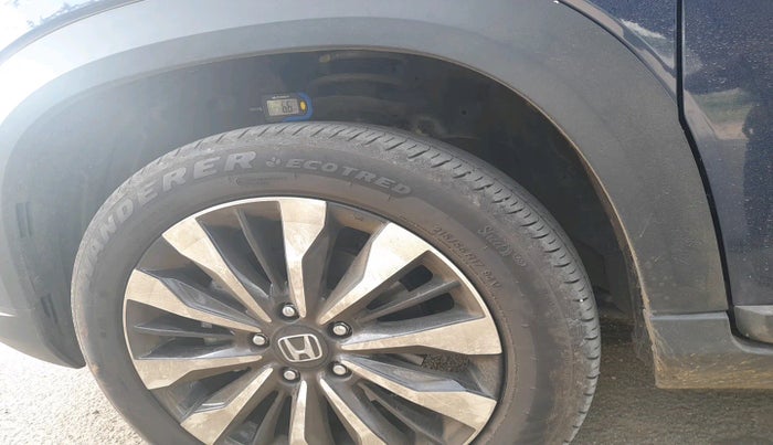 2024 Honda ELEVATE ZX MT, Petrol, Manual, 7,086 km, tyre