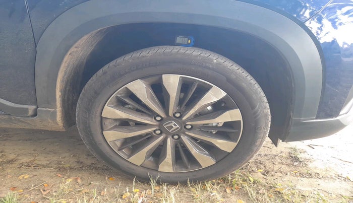 2024 Honda ELEVATE ZX MT, Petrol, Manual, 7,086 km, tyre