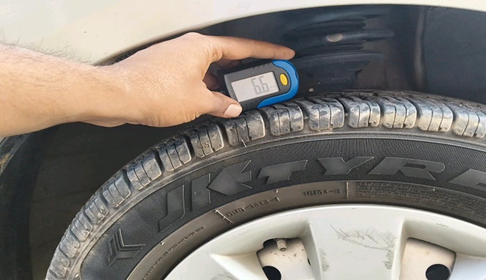 2021 Maruti New Wagon-R LXI CNG 1.0, Petrol, Manual, 95,251 km, tyre