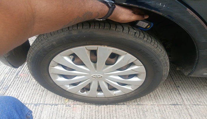 2012 Toyota Etios Liva GD, Diesel, Manual, 74,370 km, tyre