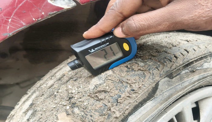 2010 Hyundai Santro Xing GL (CNG), Petrol, Manual, 9,99,999 km, tyre