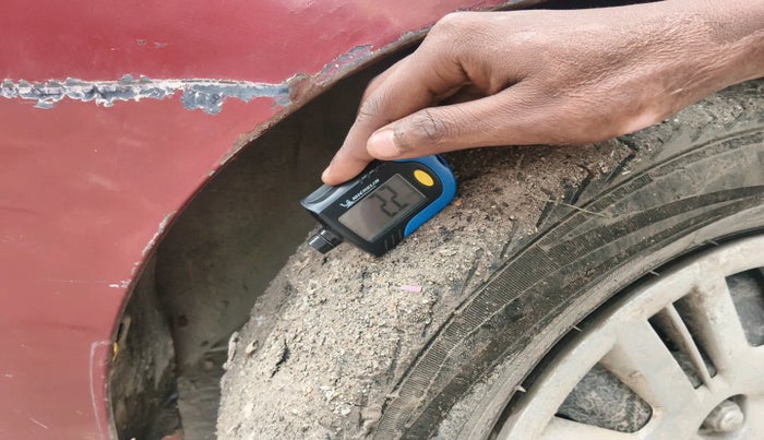 2010 Hyundai Santro Xing GL (CNG), Petrol, Manual, 9,99,999 km, tyre