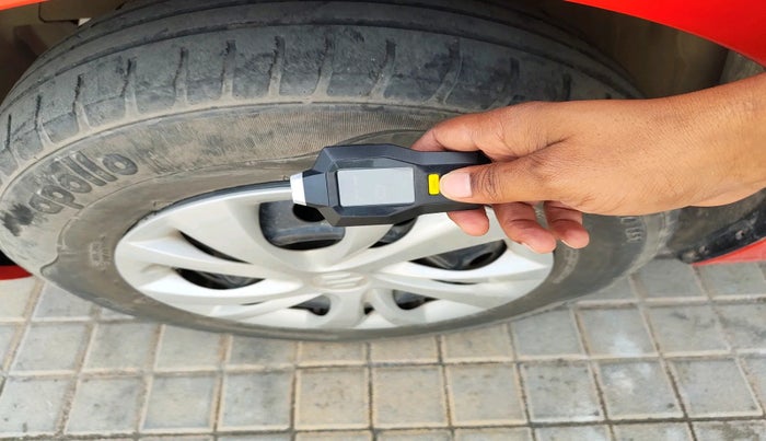 2019 Maruti Swift VXI, Petrol, Manual, 44,698 km, tyre