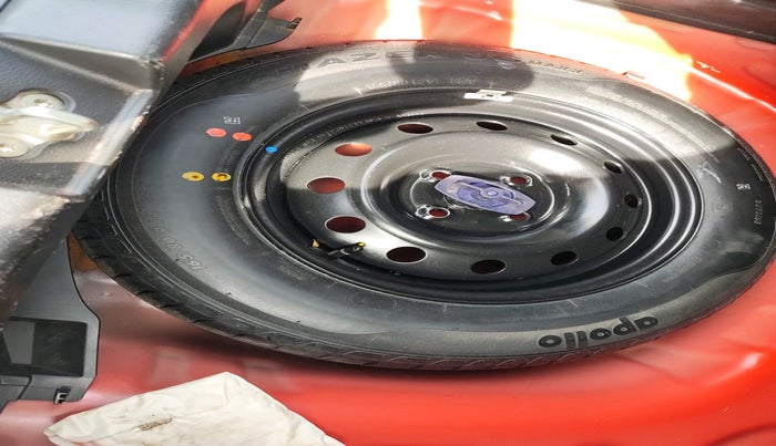 2019 Maruti Swift VXI, Petrol, Manual, 44,698 km, tyre