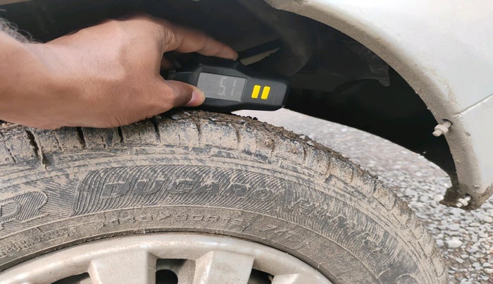 2010 Maruti Alto LXI, Petrol, Manual, 90,787 km, tyre