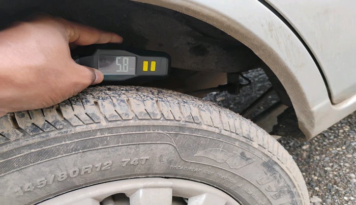 2010 Maruti Alto LXI, Petrol, Manual, 90,787 km, tyre