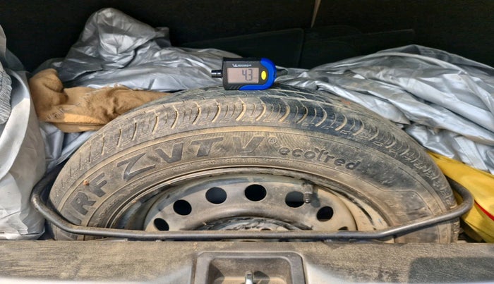 2023 Maruti New Wagon-R VXI CNG 1.0, Petrol, Manual, 34,533 km, tyre