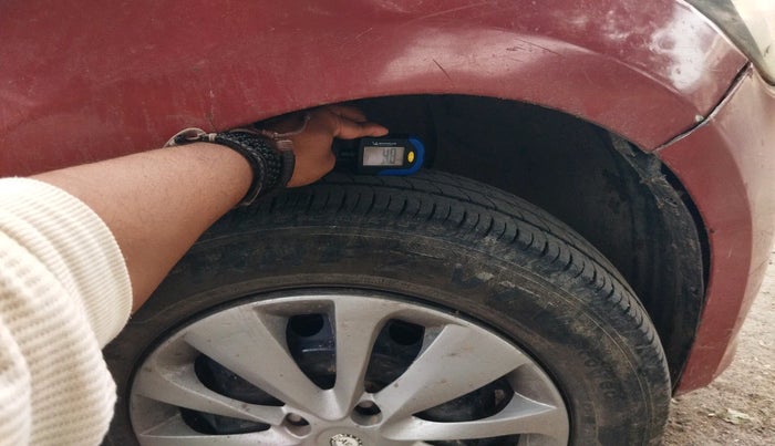 2015 Hyundai Elite i20 SPORTZ 1.2, Petrol, Manual, 79,824 km, tyre