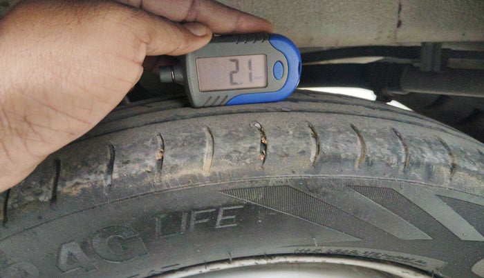 2012 Maruti Alto LX, Petrol, Manual, 1,16,013 km, tyre