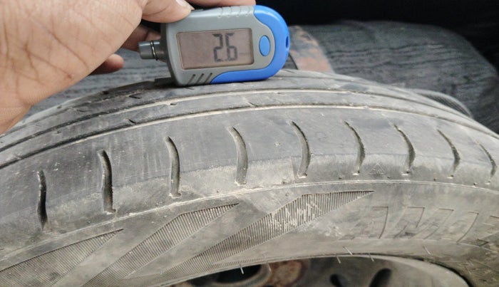 2012 Maruti Alto LX, Petrol, Manual, 1,16,013 km, tyre