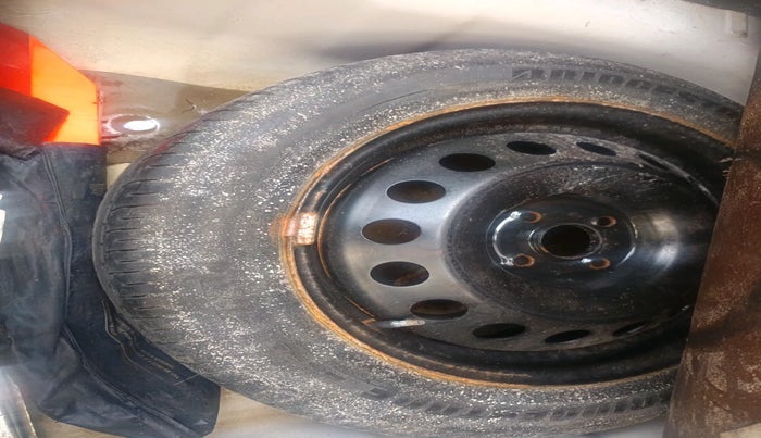 2013 Hyundai Verna FLUIDIC 1.6 VTVT SX, Petrol, Manual, 69,720 km, tyre