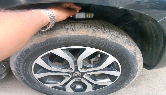 2014 Nissan Terrano XL D PLUS, Diesel, Manual, 56,485 km, tyre