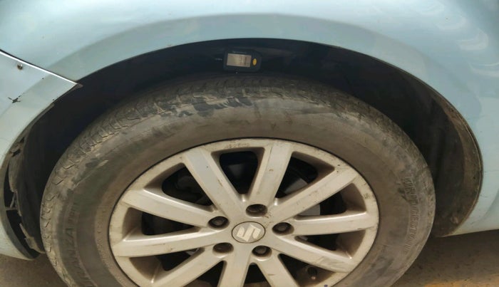 2011 Maruti SX4 ZXI, Petrol, Manual, 1,10,679 km, tyre