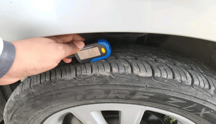 2013 Maruti Wagon R Stingray VXI, Petrol, Manual, 1,10,420 km, tyre