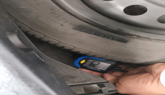 2013 Maruti Wagon R Stingray VXI, Petrol, Manual, 1,10,420 km, tyre