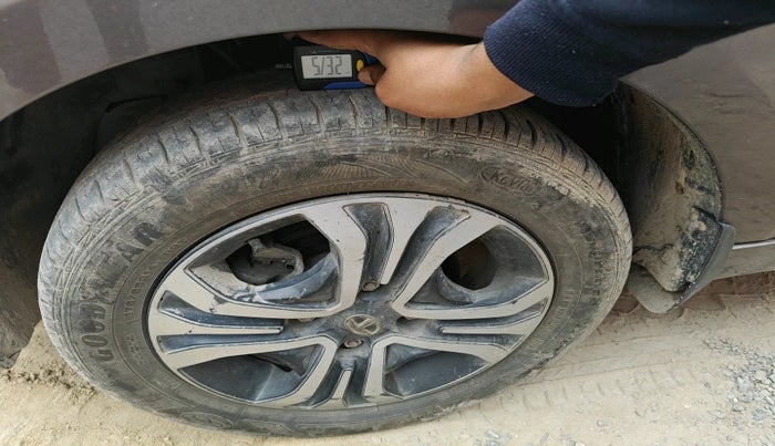 2019 Tata Tiago XZ PETROL, Petrol, Manual, 30,293 km, tyre