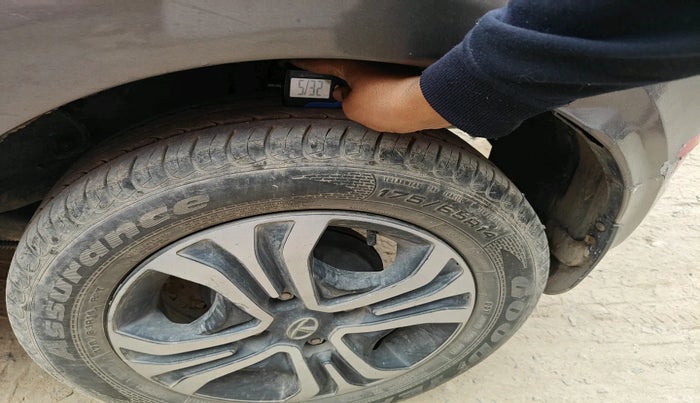 2019 Tata Tiago XZ PETROL, Petrol, Manual, 30,293 km, tyre