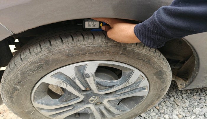 2019 Tata Tiago XZ PETROL, Petrol, Manual, 30,293 km, tyre