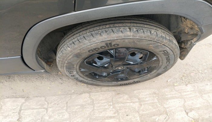 2024 Tata PUNCH ADVENTURE MT, Petrol, Manual, 11,238 km, tyre