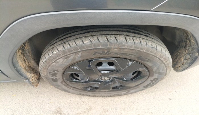 2024 Tata PUNCH ADVENTURE MT, Petrol, Manual, 11,238 km, tyre