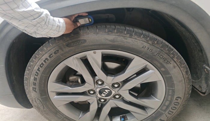 2020 KIA SELTOS HTX IVT 1.5 PETROL, Petrol, Automatic, 49,626 km, tyre