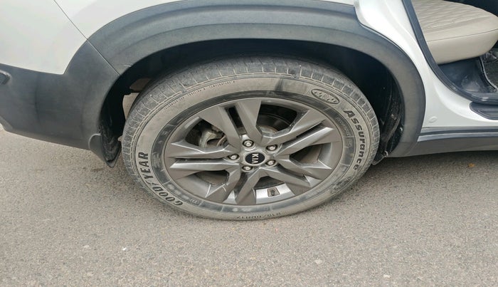 2020 KIA SELTOS HTX IVT 1.5 PETROL, Petrol, Automatic, 49,626 km, tyre