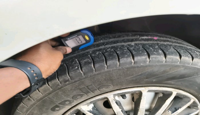 2018 Maruti Dzire LXI, Petrol, Manual, 69,134 km, tyre