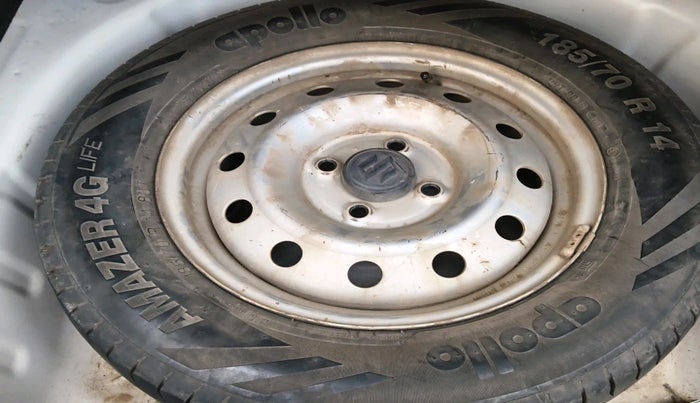 2018 Maruti Dzire LXI, Petrol, Manual, 69,134 km, tyre