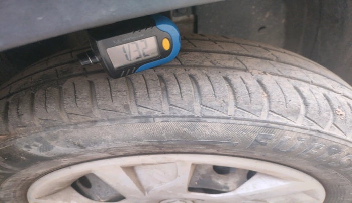 2022 Renault Kwid RXT 1.0 (O), Petrol, Manual, 45,620 km, tyre