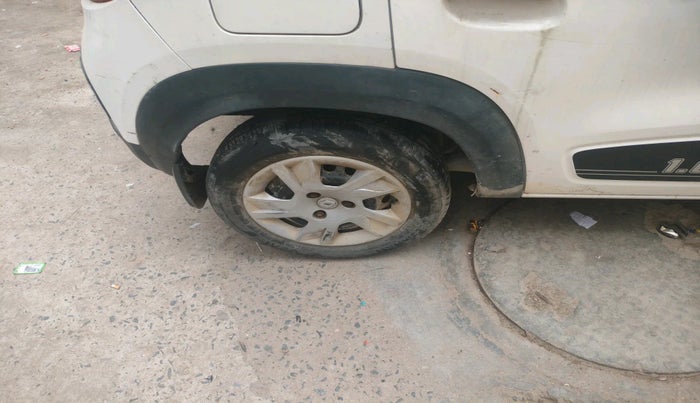 2022 Renault Kwid RXT 1.0 (O), Petrol, Manual, 45,620 km, tyre