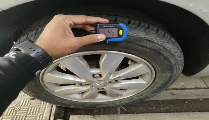 2012 Hyundai i20 SPORTZ 1.2, Petrol, Manual, 33,382 km, tyre