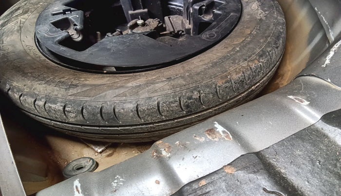 2012 Hyundai i10 SPORTZ 1.2, Petrol, Manual, 95,644 km, tyre