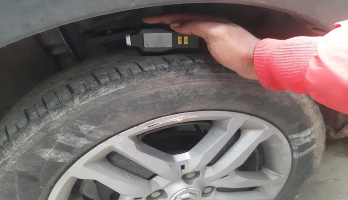 2020 Renault TRIBER RXZ AMT, Petrol, Automatic, 44,801 km, tyre