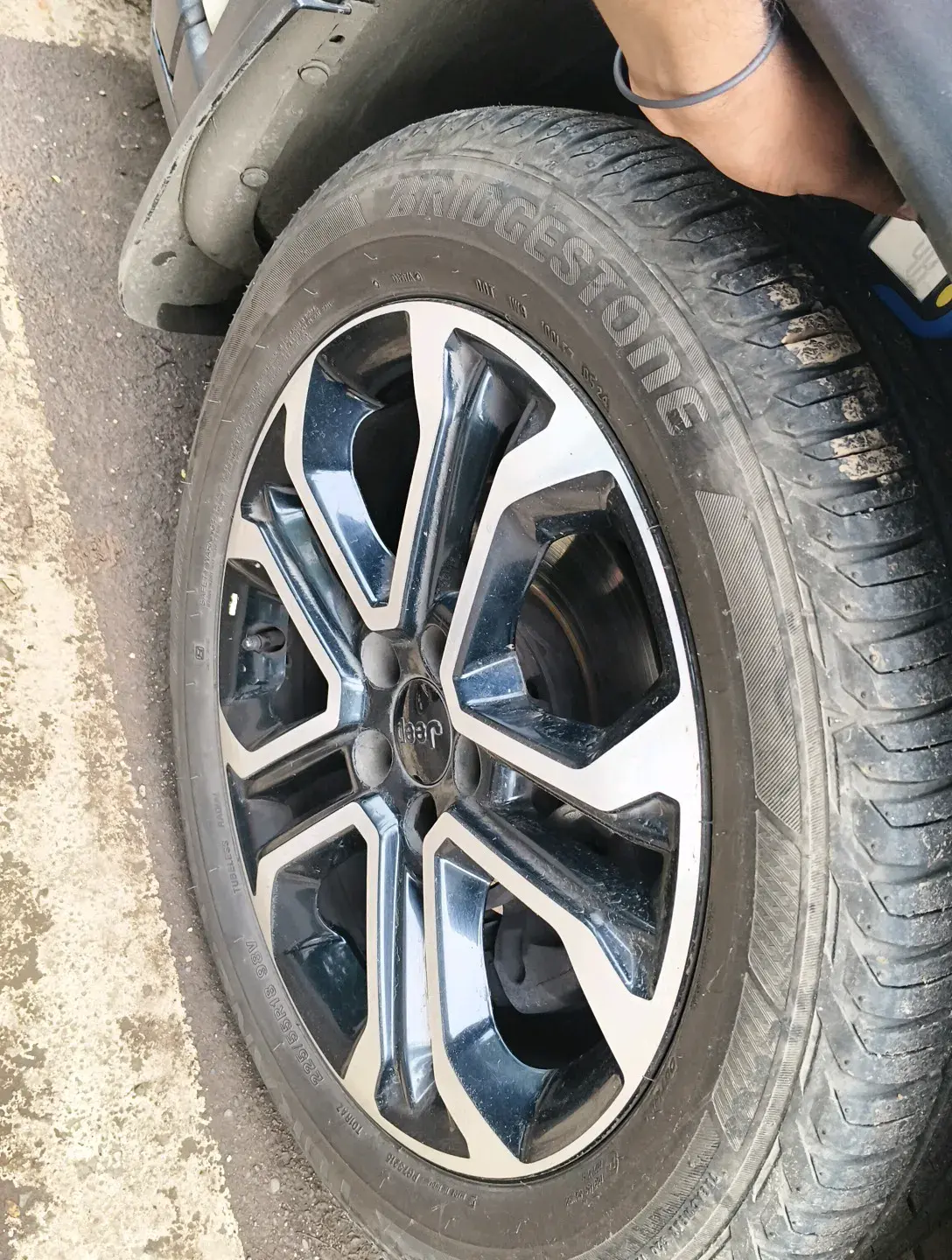 2020 Jeep Compass LIMITED PLUS PETROL AT, Petrol, Automatic, 55,949 km, tyre