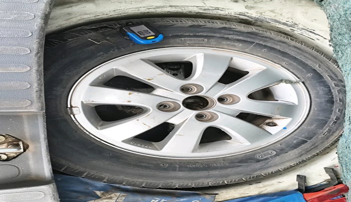 2015 Maruti Ritz ZXI, Petrol, Manual, 46,037 km, tyre