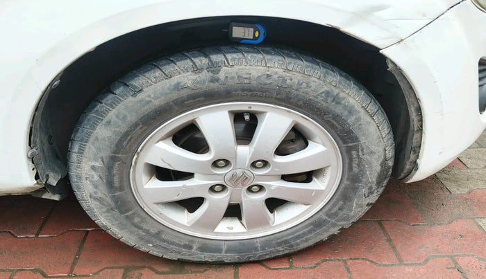 2015 Maruti Ritz ZXI, Petrol, Manual, 46,037 km, tyre