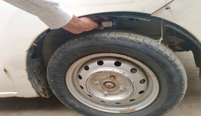 2012 Maruti Wagon R 1.0 LXI, Petrol, Manual, 79,774 km, tyre