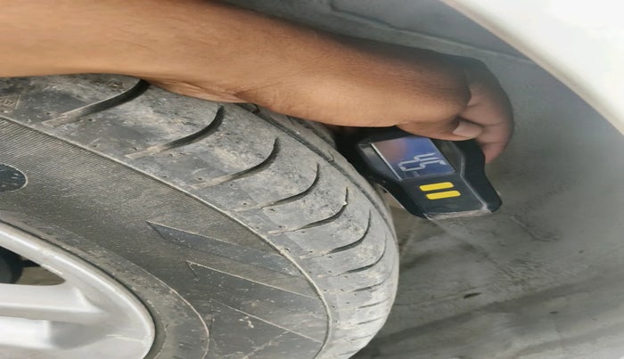 2015 Honda Jazz 1.5L I-DTEC VX, Diesel, Manual, 91,562 km, tyre