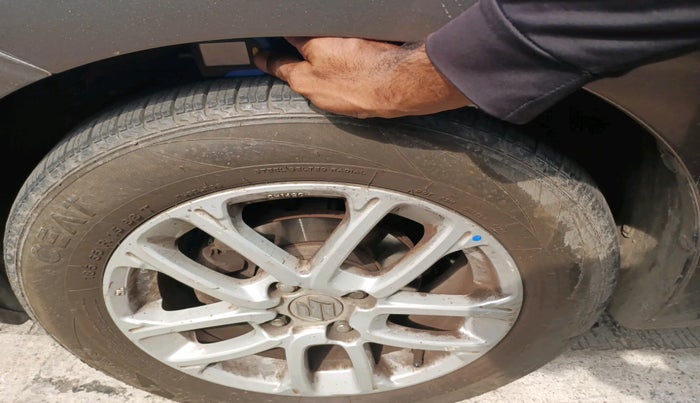 2018 Maruti Swift ZXI AMT, Petrol, Automatic, 78,550 km, tyre