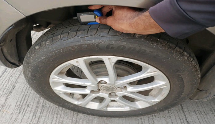 2018 Maruti Swift ZXI AMT, Petrol, Automatic, 78,550 km, tyre