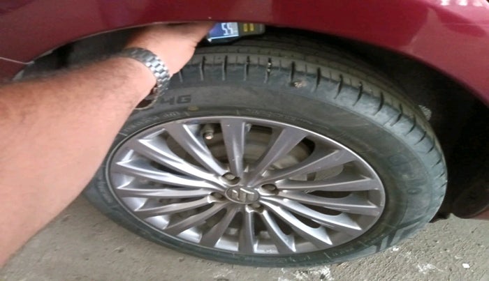 2017 Maruti Ciaz ALPHA 1.4 PETROL, Petrol, Manual, 88,639 km, tyre