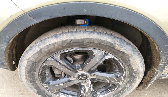 2022 Tata NEXON XZA PLUS (PREMIUM) KAZIRANGA DIESEL, Diesel, Automatic, 92,817 km, tyre