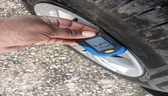 2024 Maruti Baleno DELTA PETROL 1.2, Petrol, Manual, 8,484 km, tyre