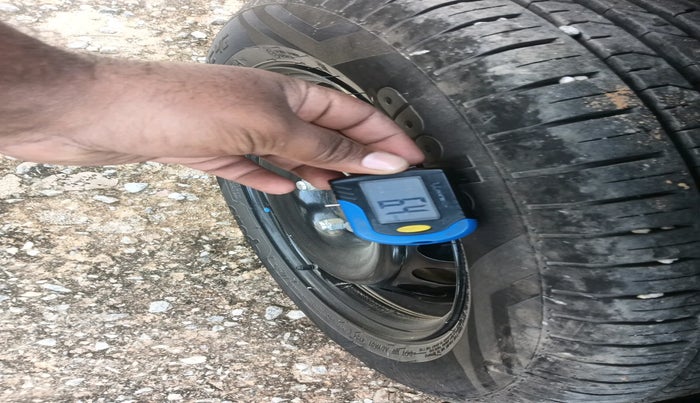 2024 Maruti Baleno DELTA PETROL 1.2, Petrol, Manual, 8,484 km, tyre