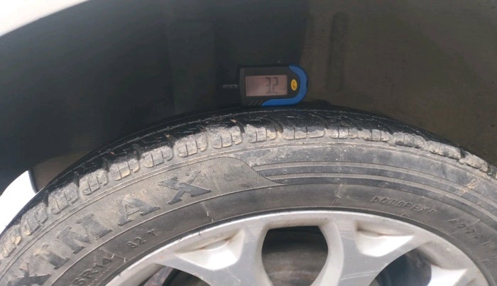 2013 Ford Figo TITANIUM 1.4 DIESEL, Diesel, Manual, 1,54,011 km, tyre